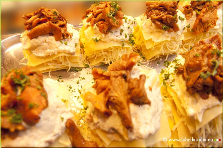 Traiteur italien Bruxelles Lasagne girolles - La Bella Italia Traiteur Italien Bruxelles
